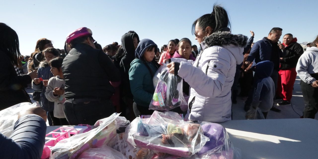 Obsequian juguetes a los niños que habitan en la zona suroriente de la ciudad