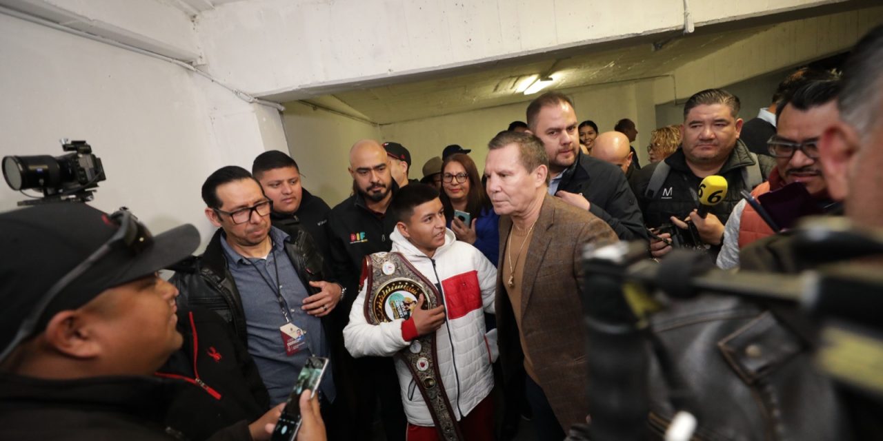Inspira a jóvenes el pugilista mexicano Julio Cesar Chávez