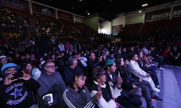 Inspira a jóvenes el pugilista mexicano Julio Cesar Chávez