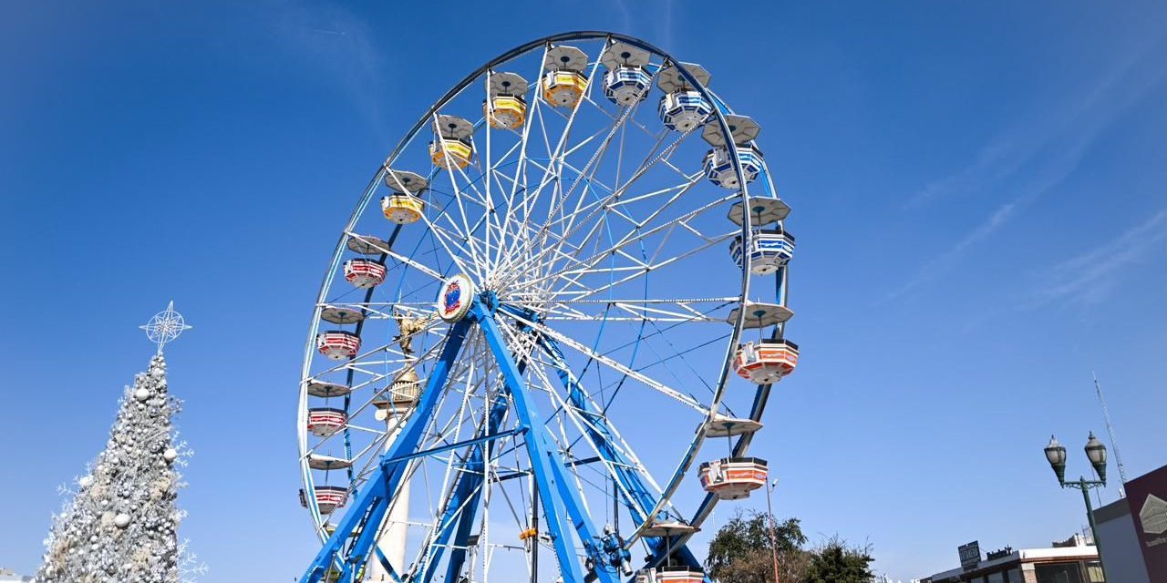 Cierran atracciones mecánicas en la Plaza del Ángel por fuertes vientos