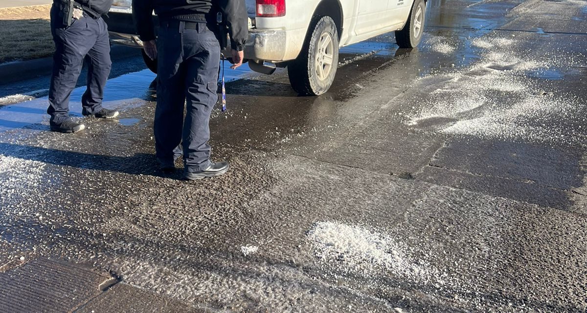 Vialidad y Protección Civil alertan a la comunidad por tramos congelados de pavimentos