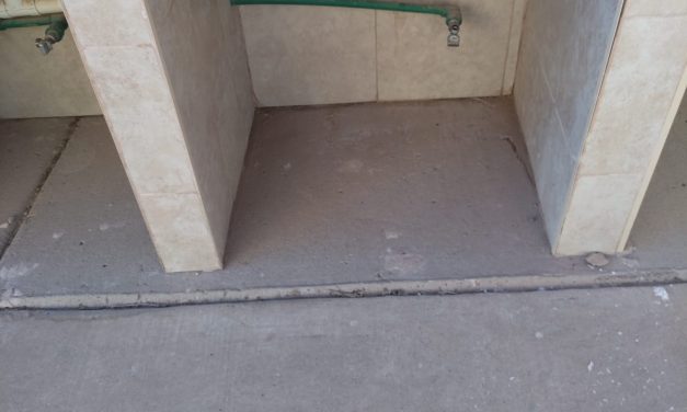 Roban tuberías en la primaria Carlos Urquidi Gaytán