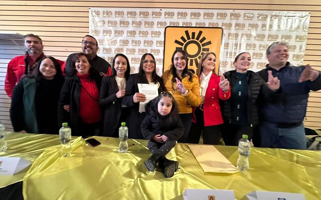 TOMA NOHEMÍ AGUILAR PROTESTA A DIRIGENTE MUNICIPAL DEL PRD EN ASCENSIÓN