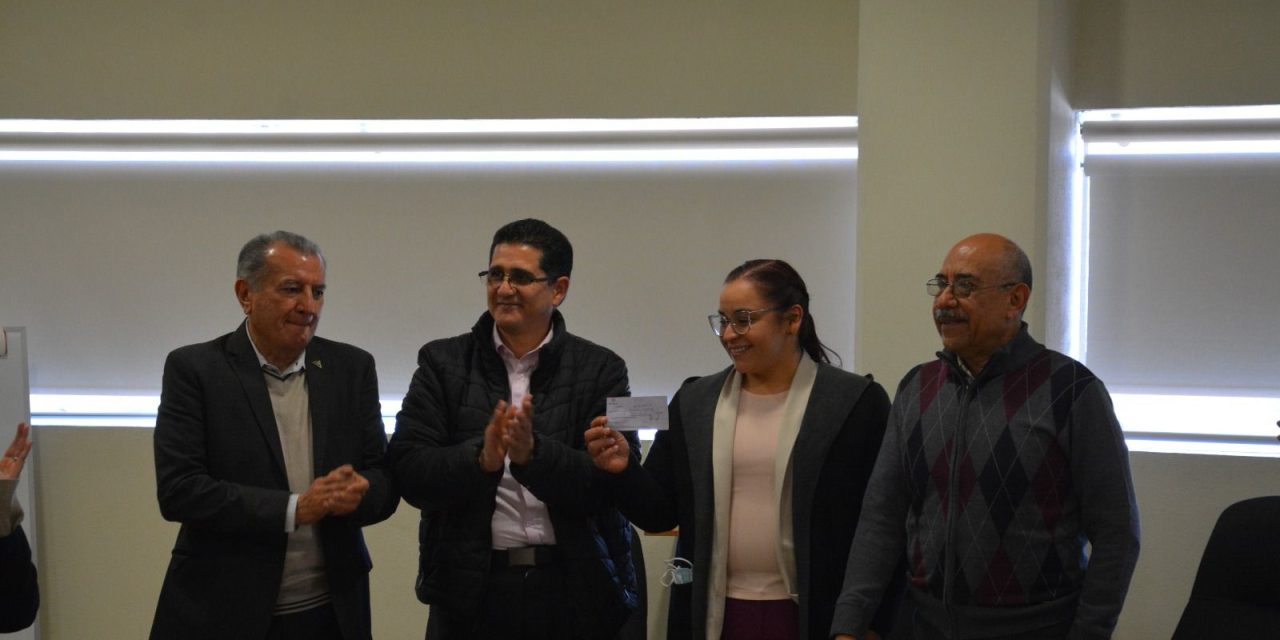 Entrega Club de Leones apoyo a la UACH para desarrollo de farmacogenoma para niños con cáncer