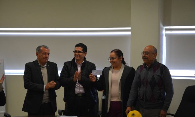 Entrega Club de Leones apoyo a la UACH para desarrollo de farmacogenoma para niños con cáncer
