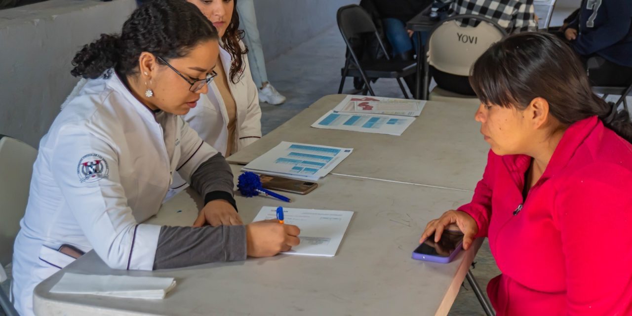 Brindan en Meoqui atención gratuita a 16 mujeres embarazadas en la jornada “En el Vientre Materno”