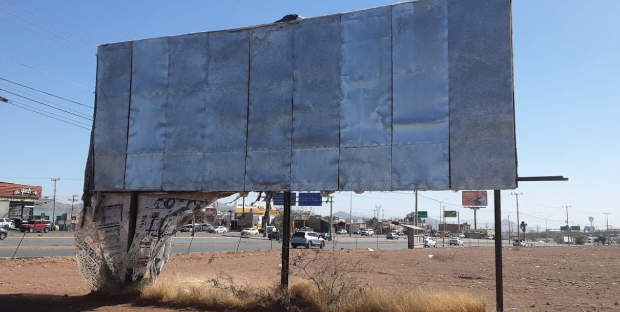 Pide Gobierno Municipal verificar estructuras de anuncios publicitarios para evitar accidentes