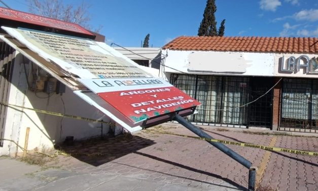 Pide Gobierno Municipal verificar estructuras de anuncios publicitarios para evitar accidentes
