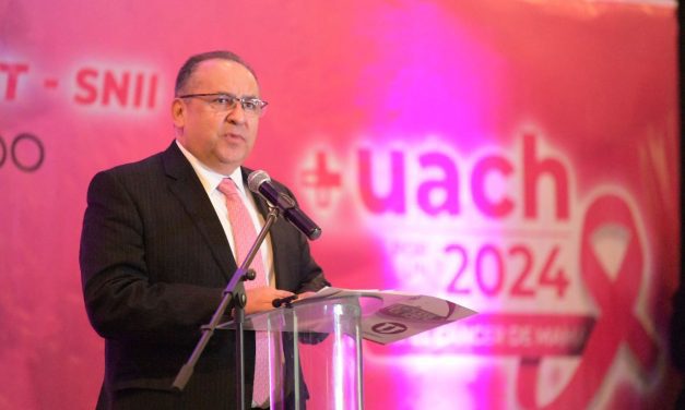 Anuncia rector Luis Rivera Campos apoyo millonario a la investigación en la UACH