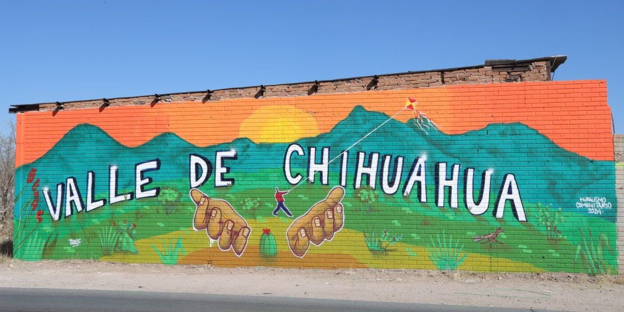 Unión de vecinos y Municipio da vida a mural de identidad en colonia Valle de Chihuahua
