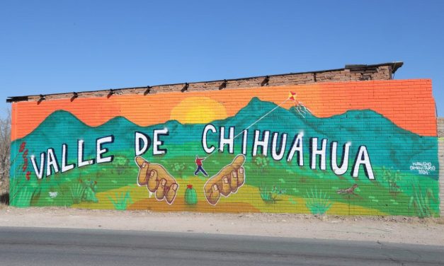 Unión de vecinos y Municipio da vida a mural de identidad en colonia Valle de Chihuahua