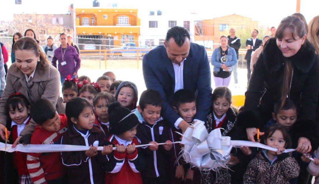 Inaugura Alcalde Peña techumbre en preescolar Margarita Michelena