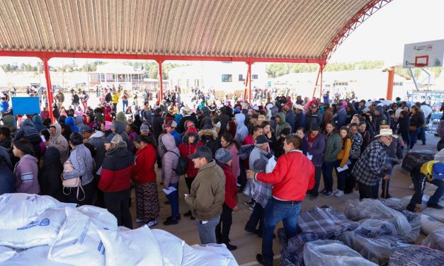 Entrega Estado apoyos para 1,500 familias de Guadalupe y Calvo