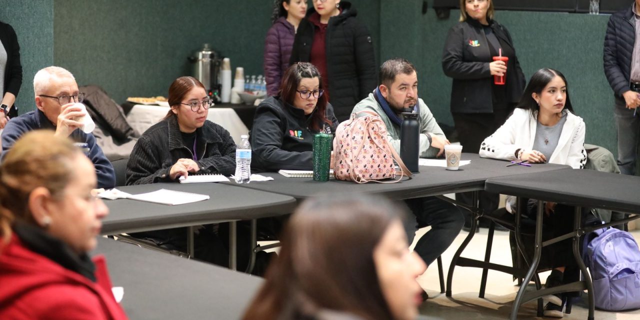 Capacitan en protección de datos a empleados del DIF Municipal