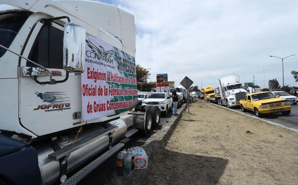 Desmienten acuerdo con transportistas; hoy cerrarán carreteras