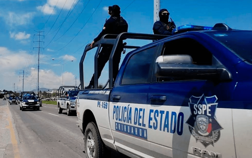 Detienen policía estatal por presunto delito