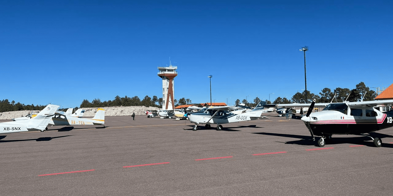 Realizan vuelo de reconocimiento hacia el Aeropuerto de Creel