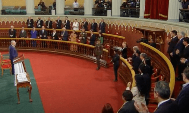 Envía AMLO paquete de reformas