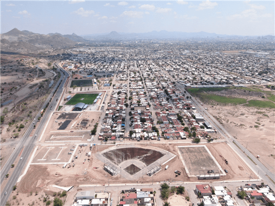 Registra Polideportivo tercera etapa avance del 40 por ciento de la obra