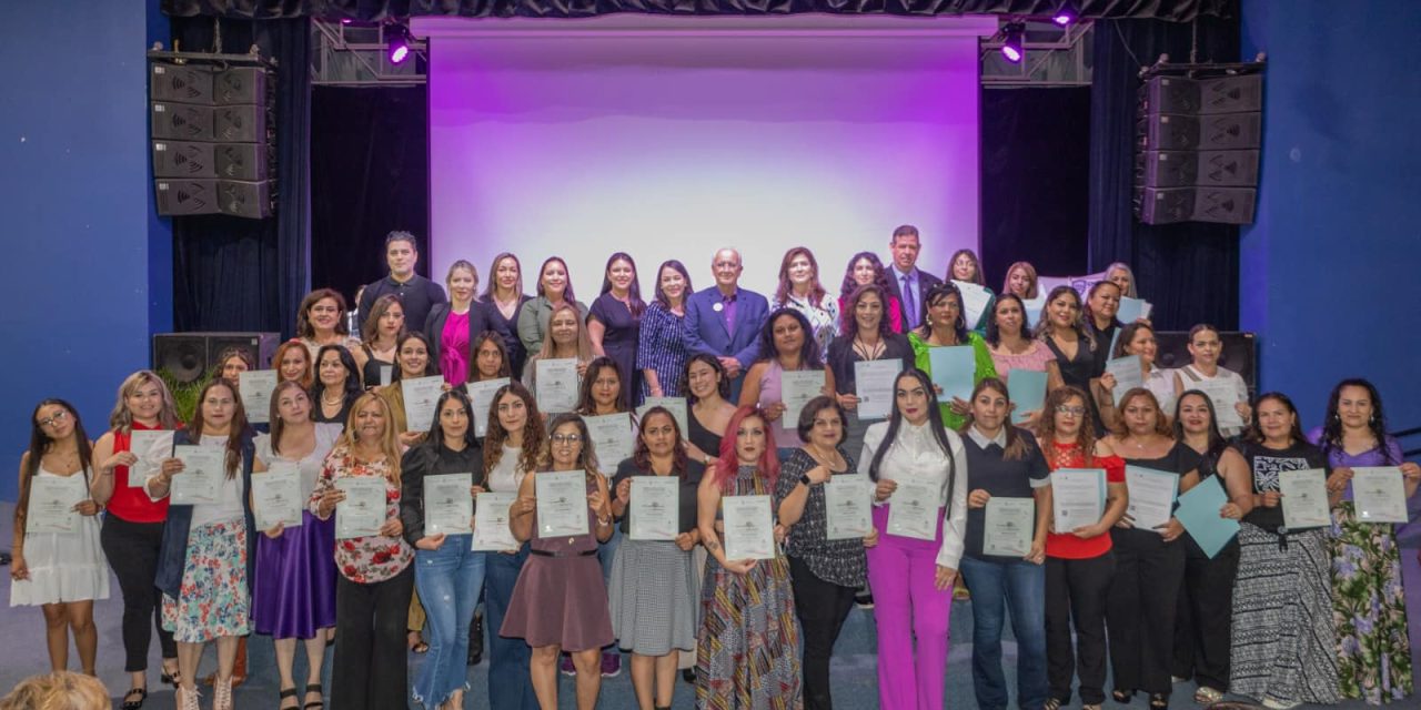 Más de mil mujeres han egresado del Programa CREA, en Cuauhtémoc