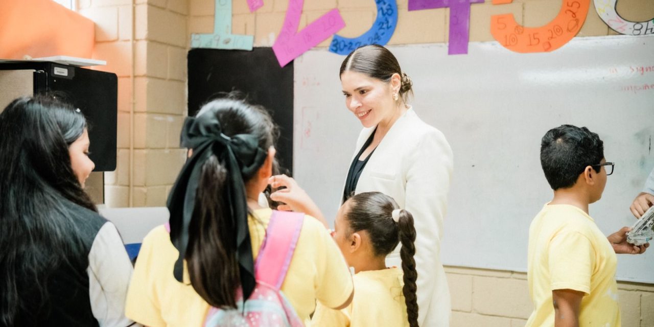 Recorre Rubí Enríquez campamento de verano Difantástico