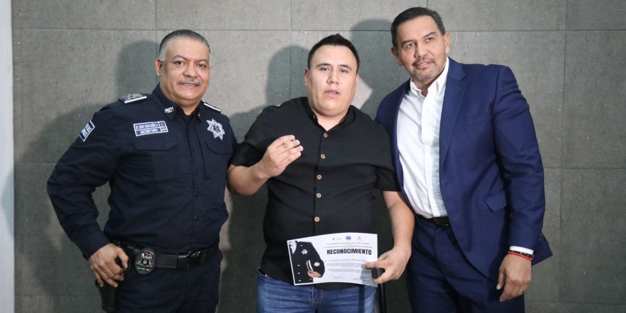 Entregan a policías el Reconocimiento al Mérito por Defender a Juárez