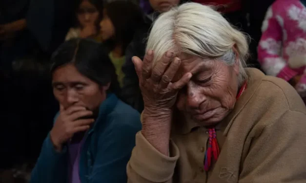 HUYEN DE LOS NARCOS; SE VAN A GUATEMALA
