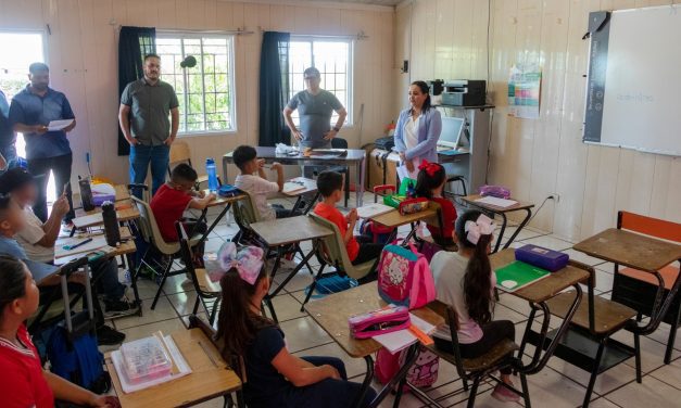 Se ha entregado más de 15 mil becas a personas en la zona urbana