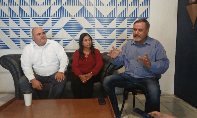 Denuncia Adrián LeBarón hostigamiento y acoso contra su comunidad
