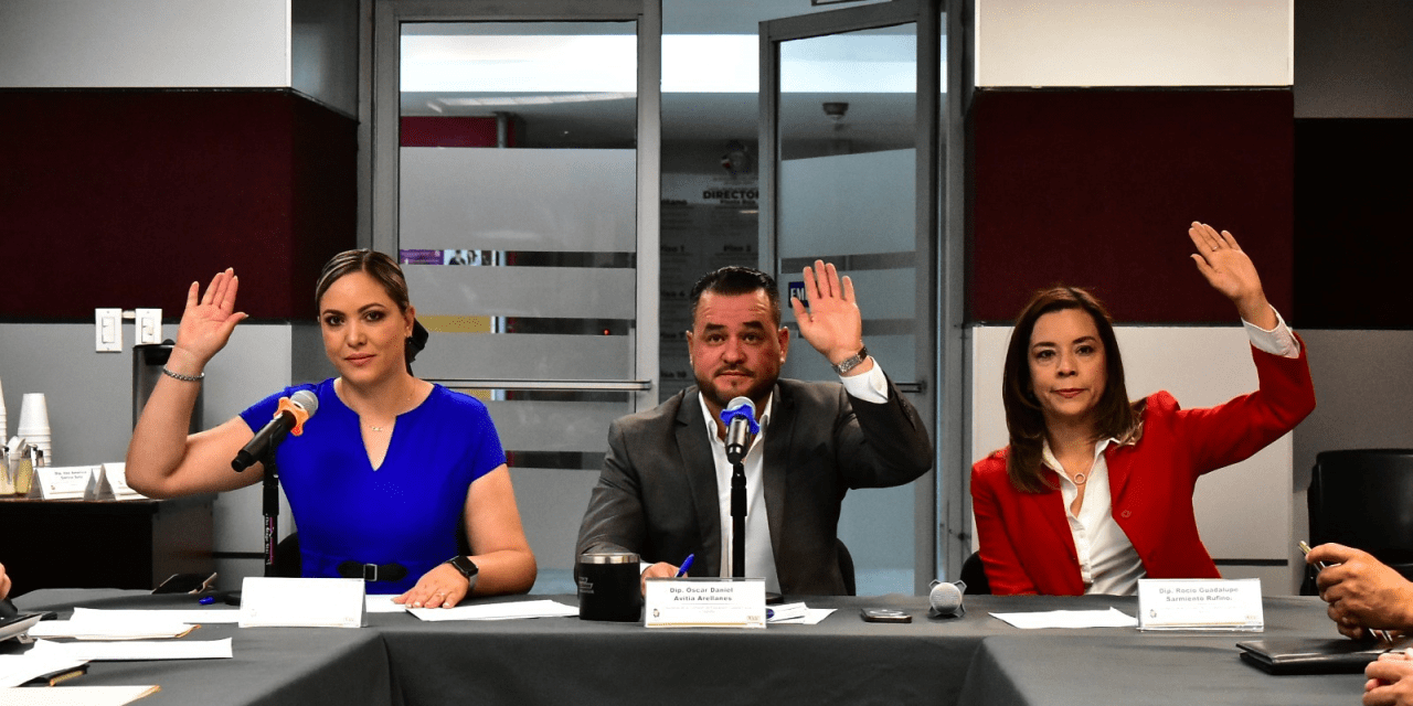 Nombra Congreso jurado para Medalla al Mérito Educativo