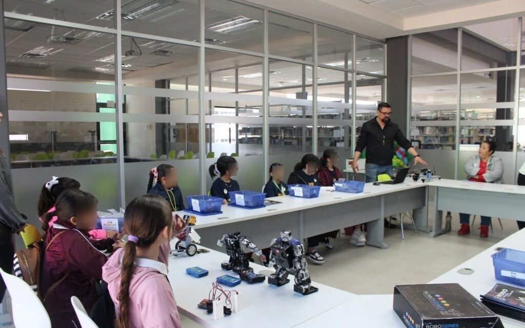 Impulsa UTCH proyecto para promover la vocación científica en las niñas y jóvenes