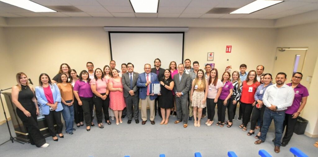Recibe FEN reconocimiento de certificación por parte de COMPECER