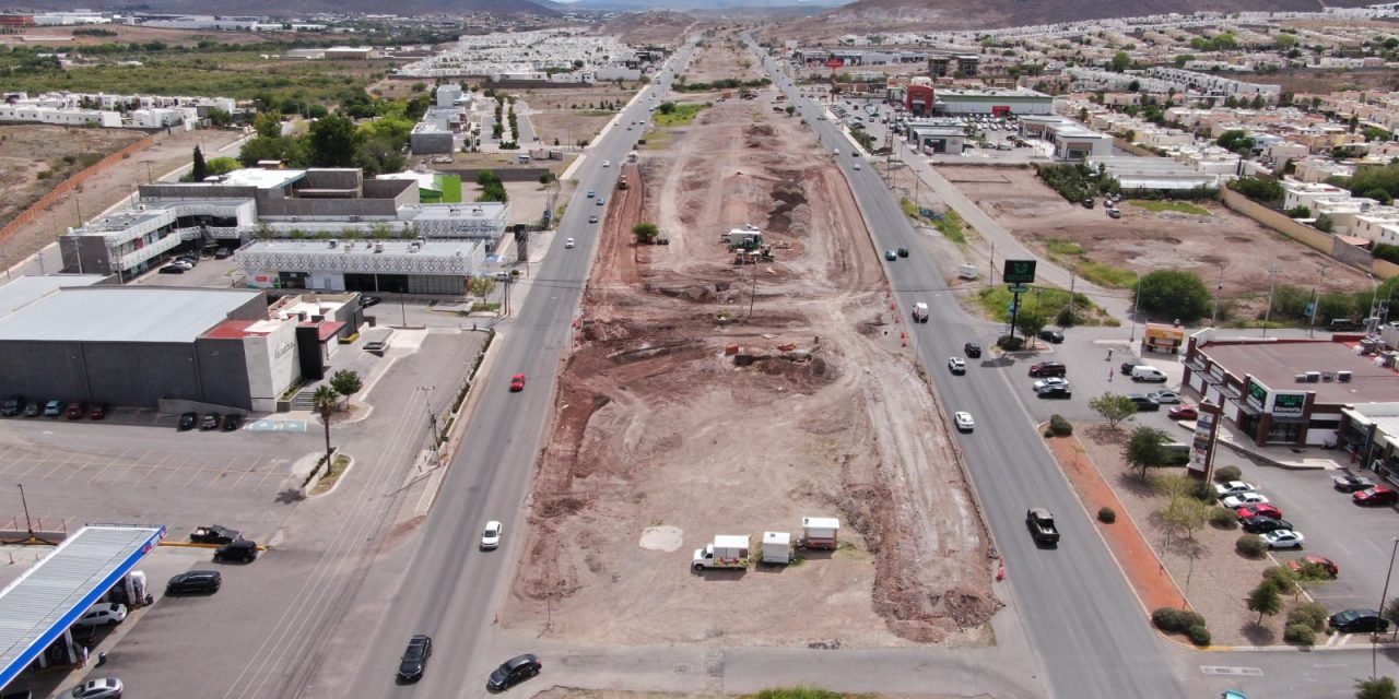Inicia construcción de crucero vehicular peatonal en prolongación Teófilo Borunda