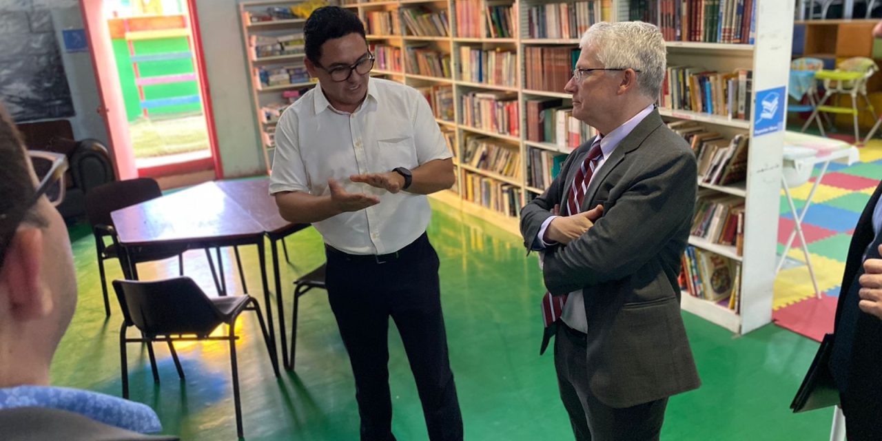 Visita nuevo Cónsul General de los E.U. el ‘’Kiki Romero’’