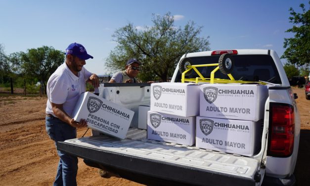Entregan apoyos alimentarios a personas mayores y con discapacidad  