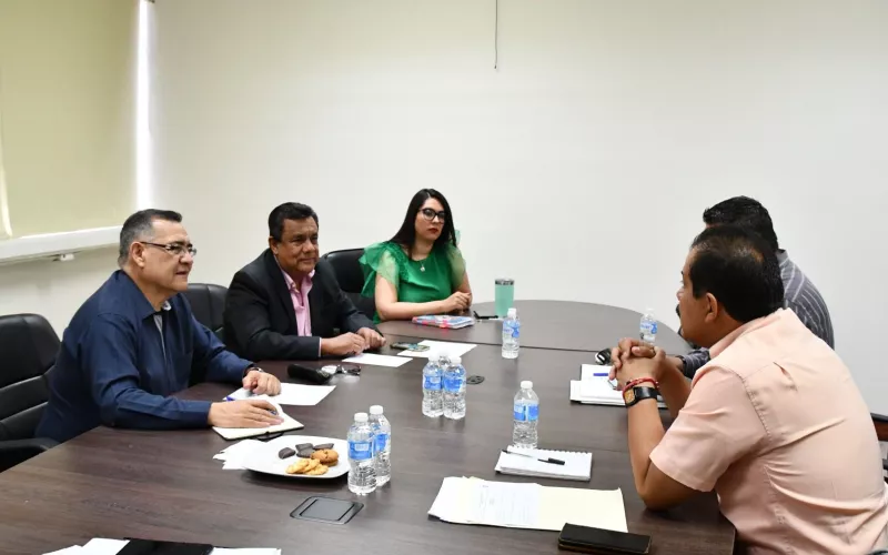 Preparan convocatoria de horas adicionales para docentes estatales de preparatoria