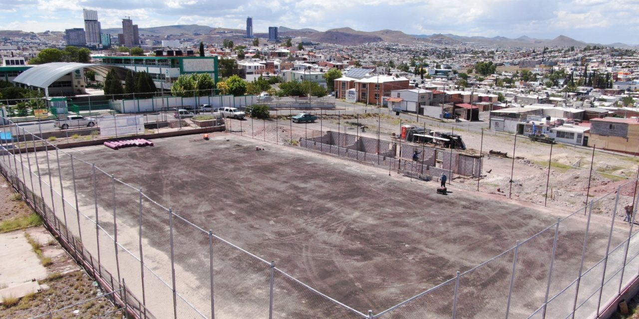 Inician rehabilitación de campo de futbol 7×7 del COBACH 4