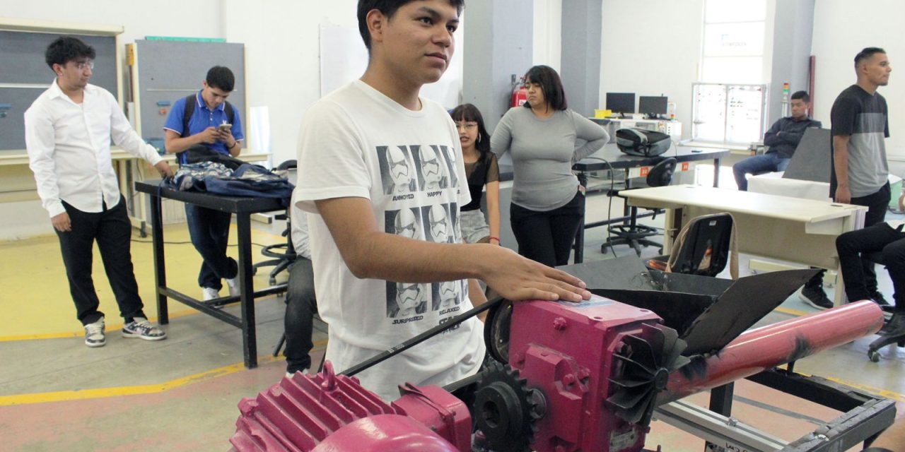 Desarrollan estudiantes de la UTPN proyecto para reciclar PET