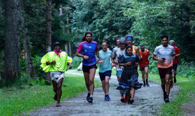 Realizan la 7K Rarámuri Run en el Ultra Trail Mont Blanc de Francia
