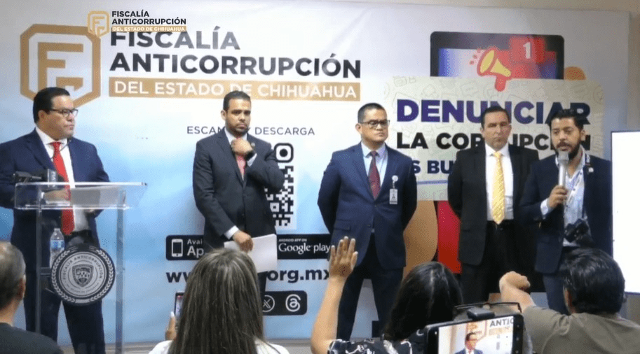 Corral: prófugo de la justicia