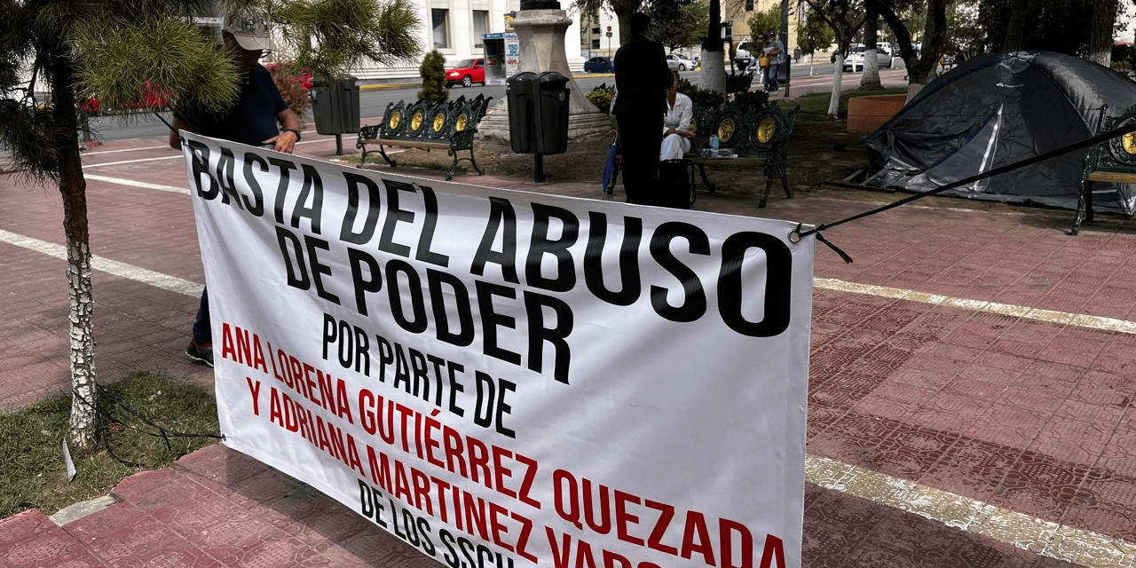 Cumple enfermera seis días de manifestación