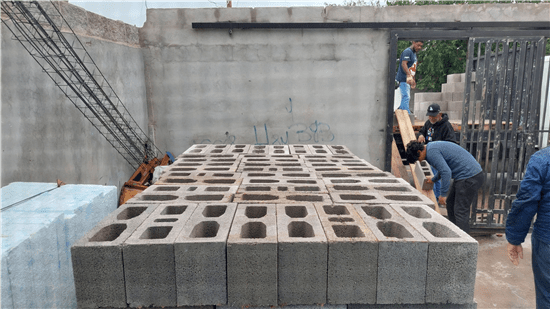 Beneficiaran a cerca de 300 familias con materiales para autoconstrucción