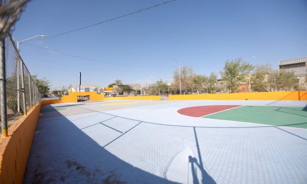 Trabaja Obras Públicas en la rehabilitación de los parques en la colonia Tierra Nueva I
