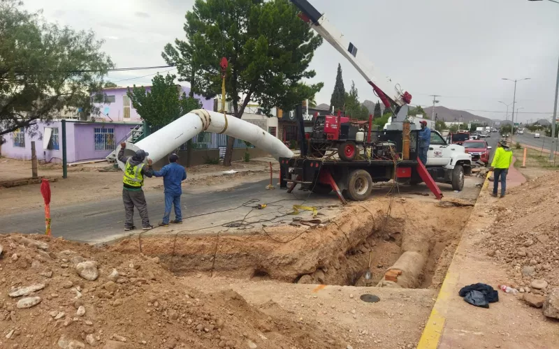 Concluirá JMAS Chihuahua reubicación de conducción en avenida Fuerza Aérea