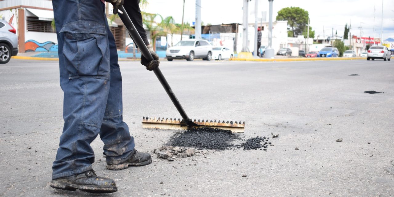 Durante la semana el Gobierno Municipal atendió más de 600 baches en la capital