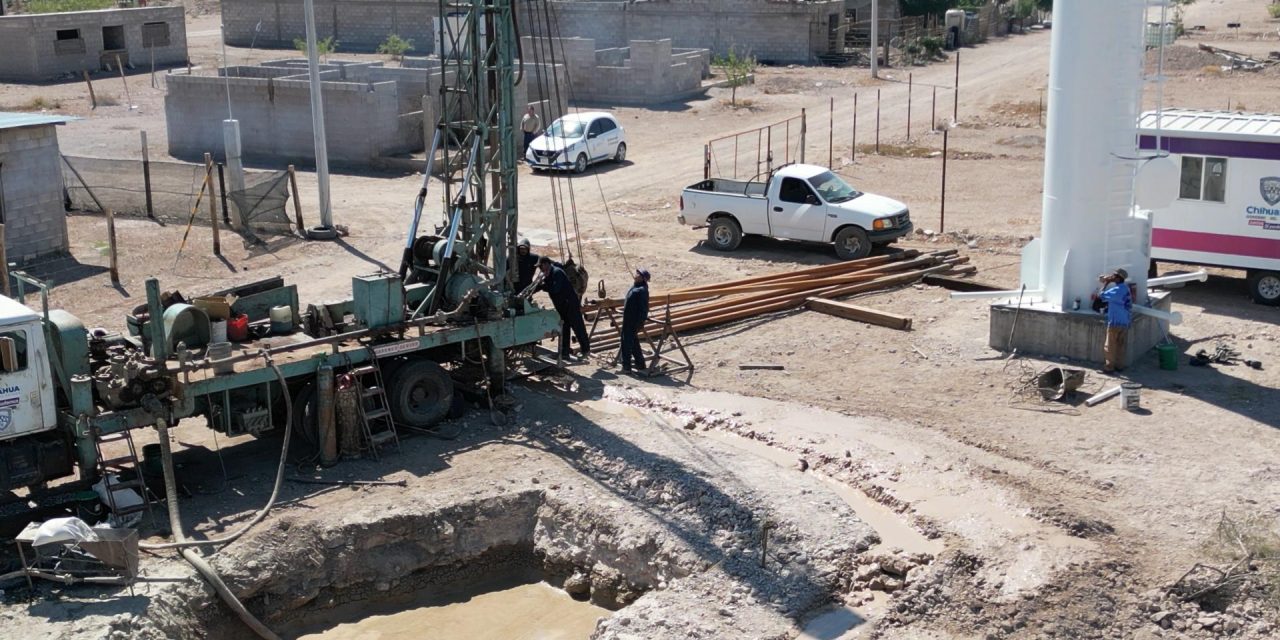 Inicia perforación de pozo en la colonia Tricentenario de Meoqui para mejorar el suministro de agua