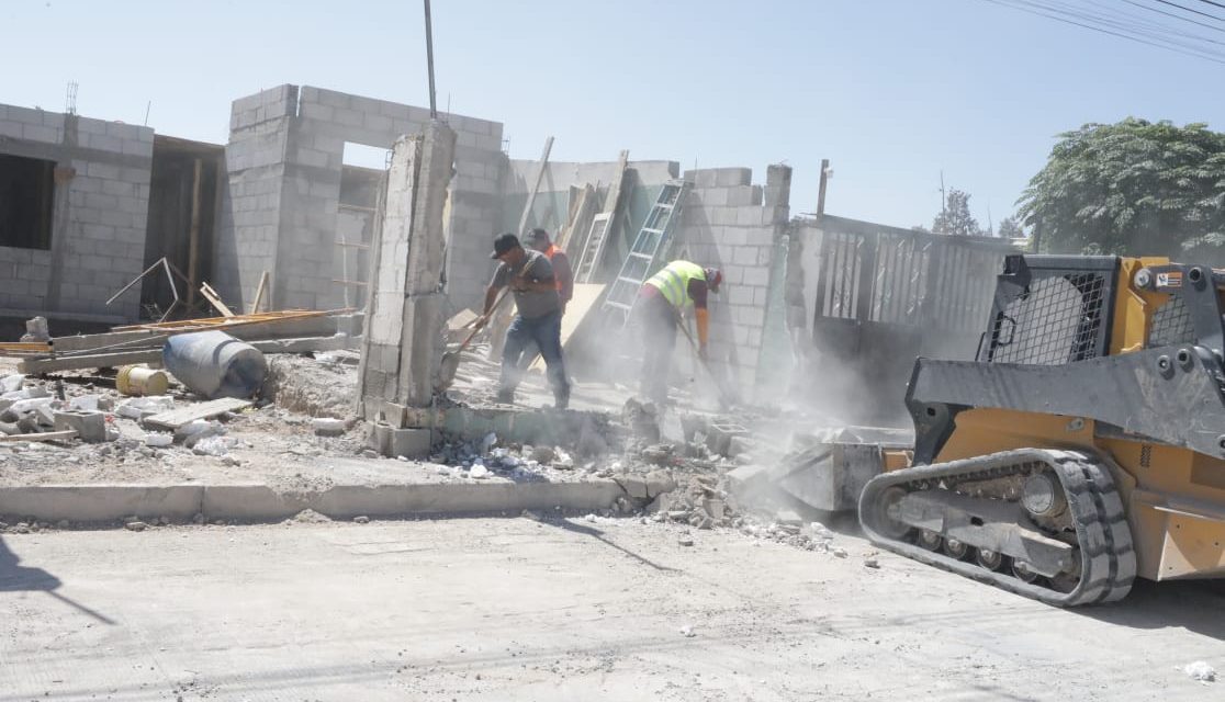 Atiende Desarrollo Urbano denuncia ciudadana de obstrucción de la vía pública