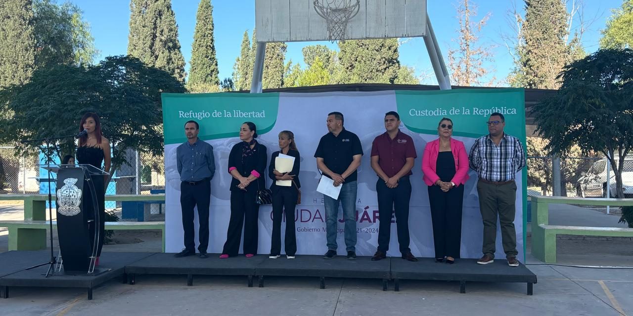 Entrega Cruz Pérez Cuéllar rehabilitación en la Escuela Primaria Federal Solidaridad 2666