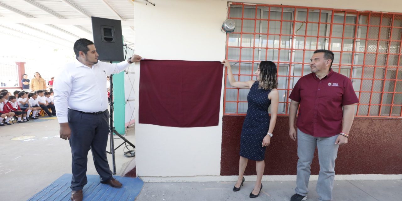 Continuaremos invirtiendo en educación, afirma el alcalde Pérez Cuéllar
