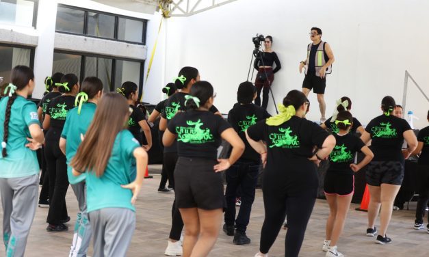 Desfile por el 365 aniversario de la ciudad